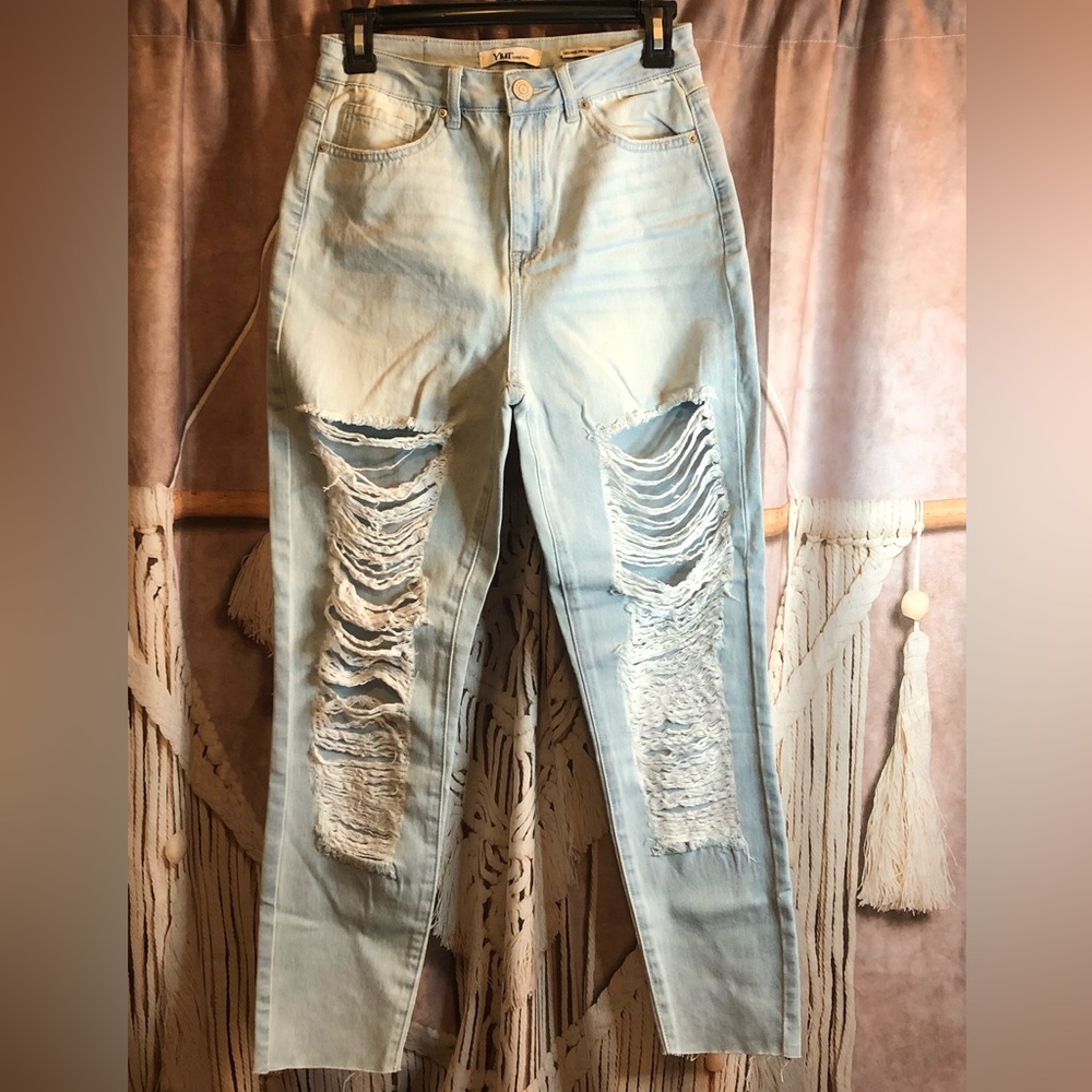 YMI fringe ankle cut jeans with distressed slits , Worn one only , Size 7/28